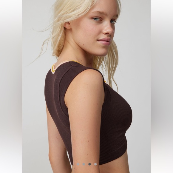 Urban Outfitters Go For Gold brown crop top - Picture 3 of 4